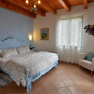 Il Laghello Di Amina Italy